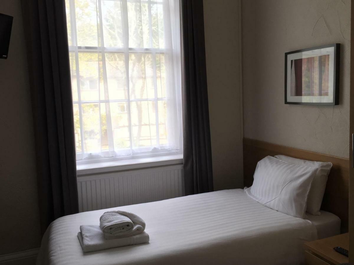 Bed & Breakfast Palm Grove 3*