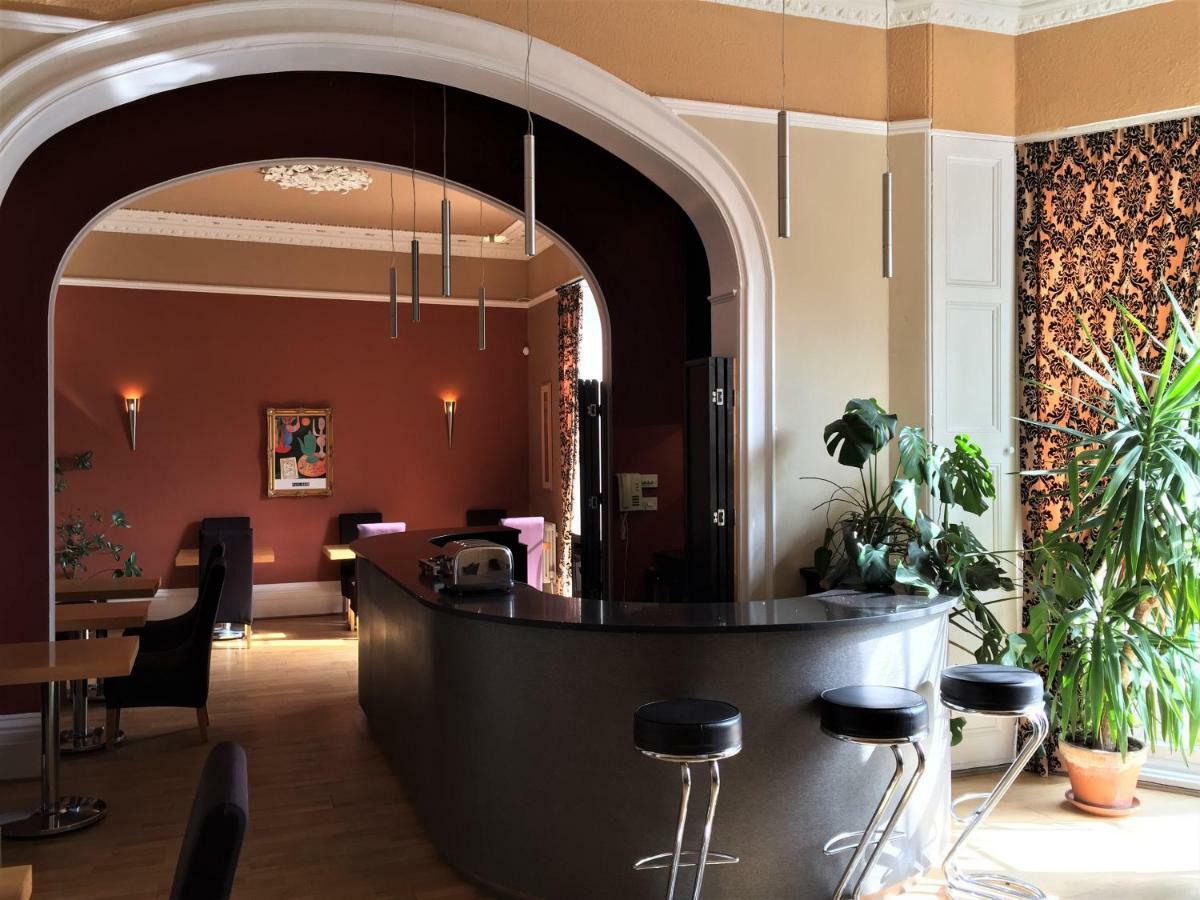 Palm Grove Bed & Breakfast